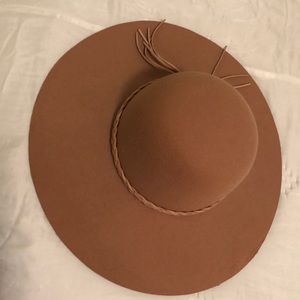 brand new felt hat